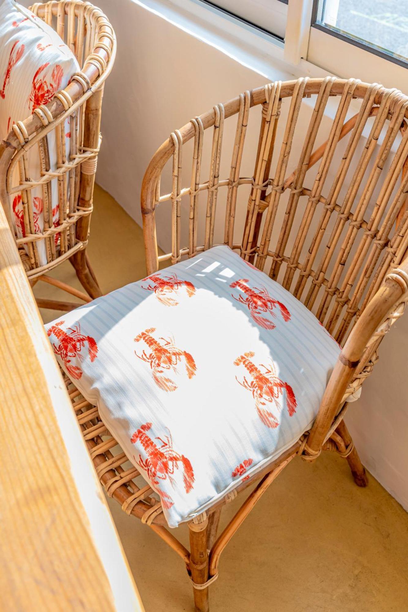 Capybara Hotel *